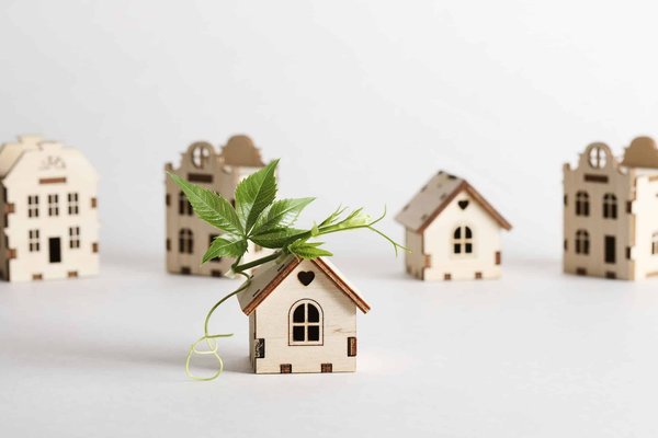 Can You Retrofit a Start-Stop System in an Older Mercedes-Benz E-Class to Save Fuel?