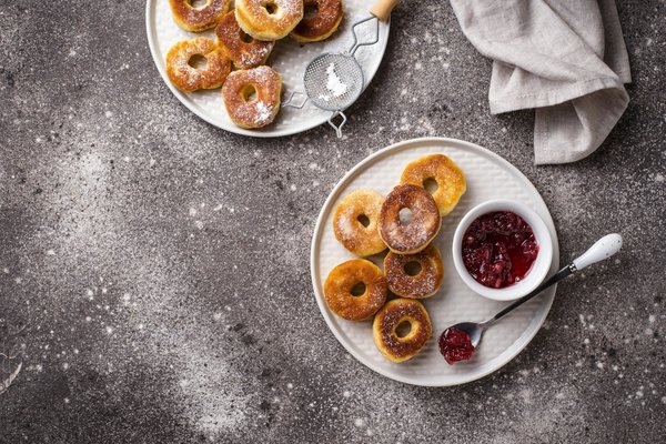 How to Craft a Delicate Rose Petal Jam for a Middle Eastern Flavor?